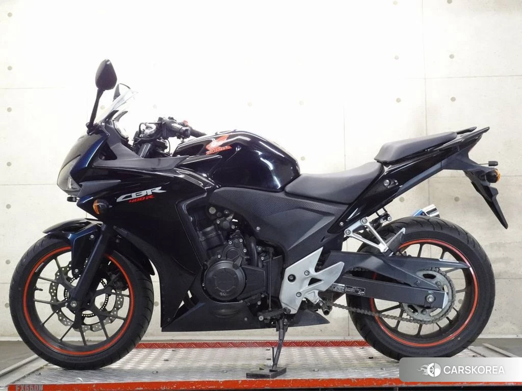 Проданный Honda CBR400R ABS 2014 из Японии, фото 2