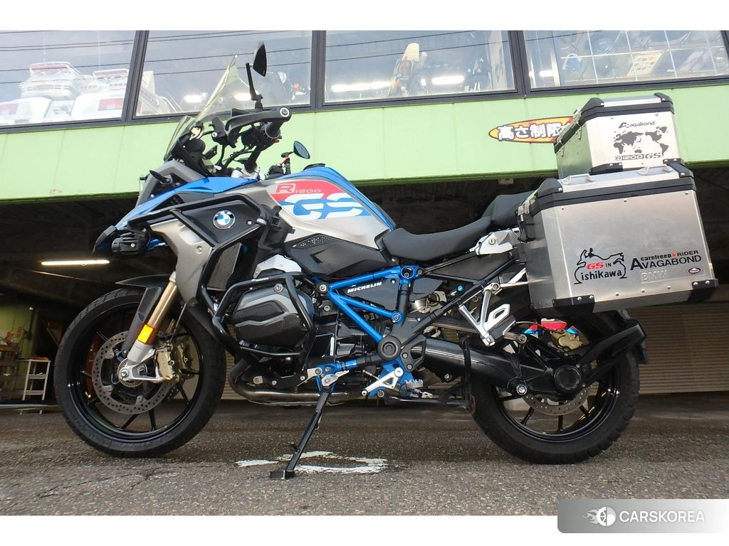 Проданный BMW R1200GS RALLY 2018 из Японии