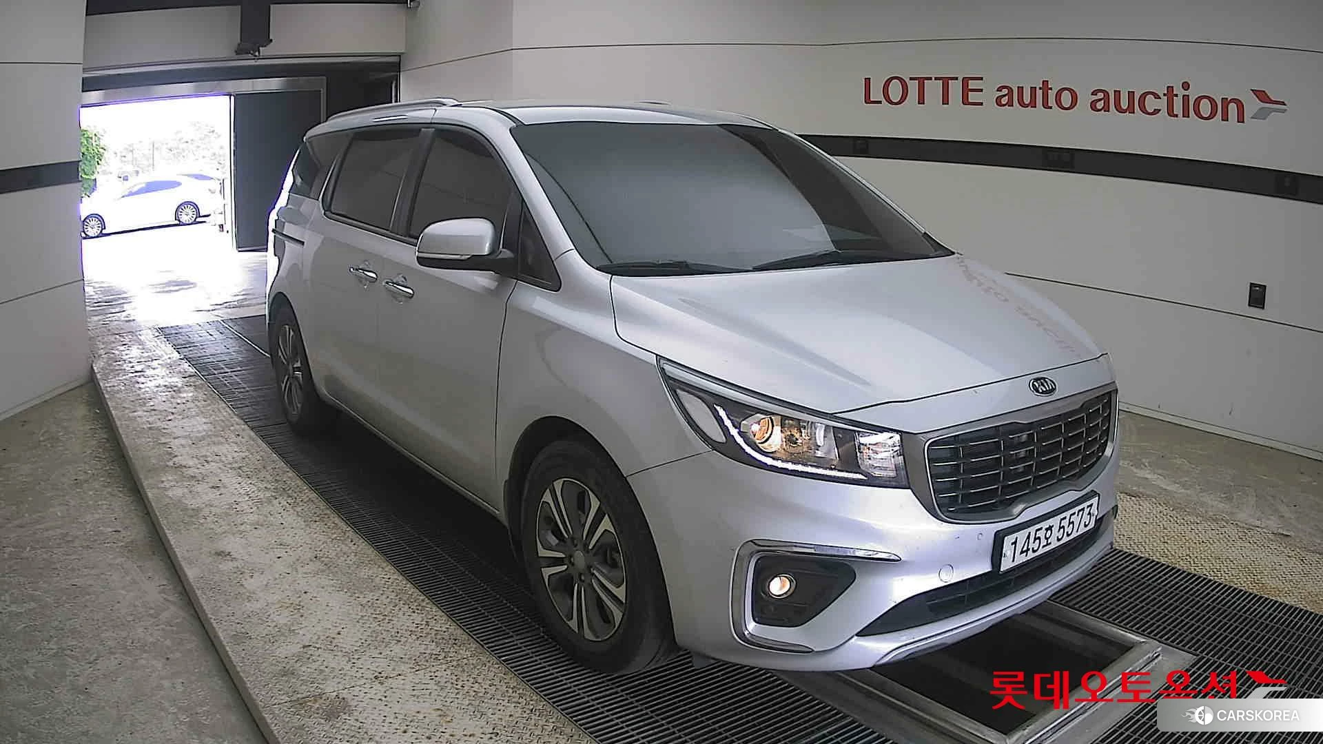 Kia Carnival id 4289610 из Кореи 12