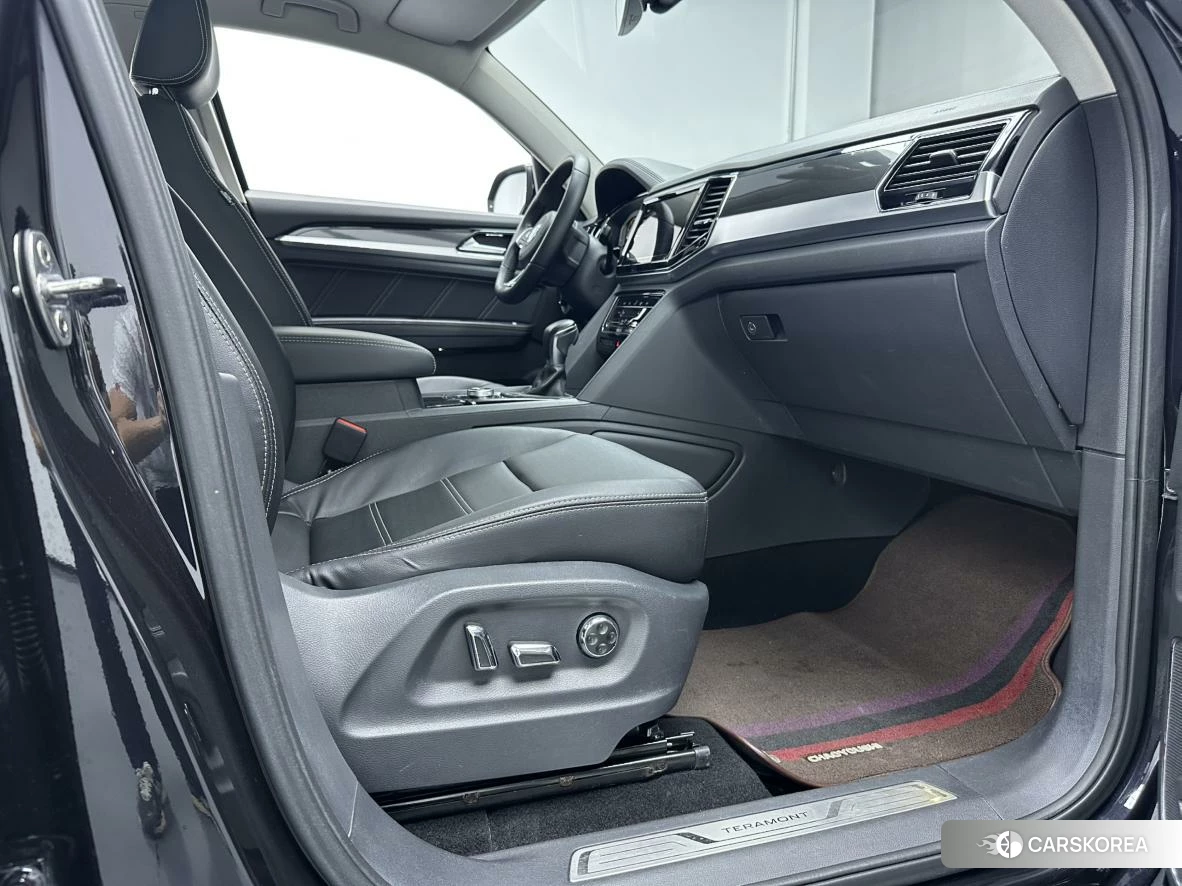 Volkswagen Tourang id 4440924 из Китая 12