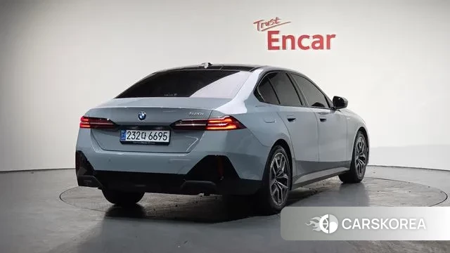 BMW 5 Series (G60) id 3471833 из Кореи 12