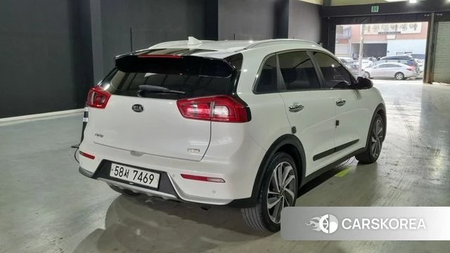 Kia Niro id 3905911 из Кореи 10