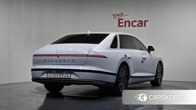 Hyundai Grandeur (GN7) id 3883723 из Кореи 12