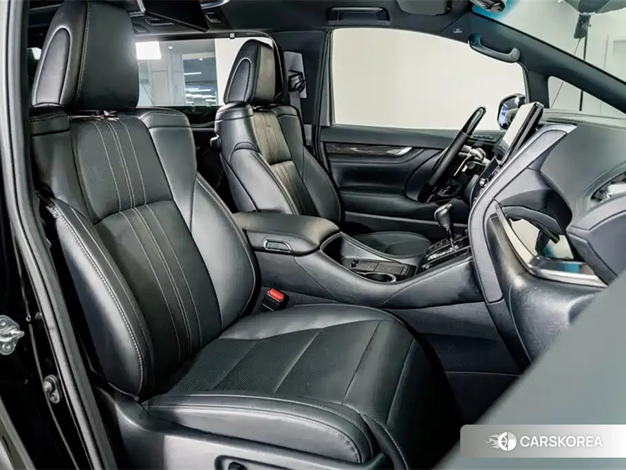Lexus LM id 4589086 из Китая 12