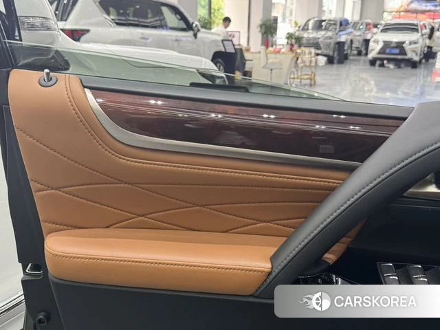 Lexus LX 2022 Зеленый из Китая, фото 5