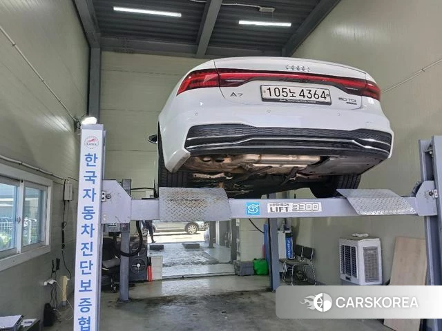Audi A7 (4K) 2020 Белый из Кореи, фото 2