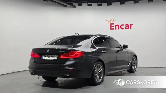 BMW 5 Series (G30) id 3703919 из Кореи 12