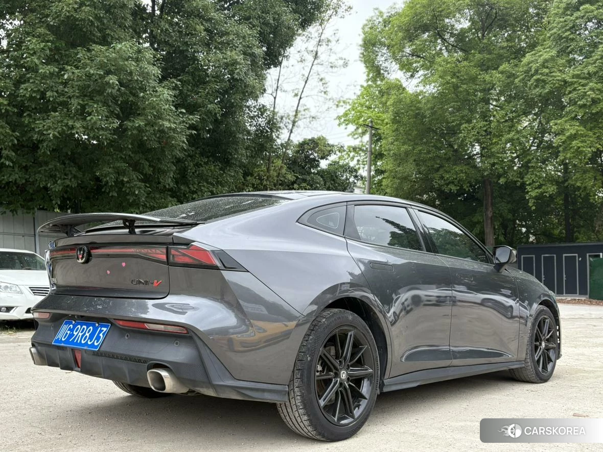 Chang'an UNI-V id 4419351 из Китая 7
