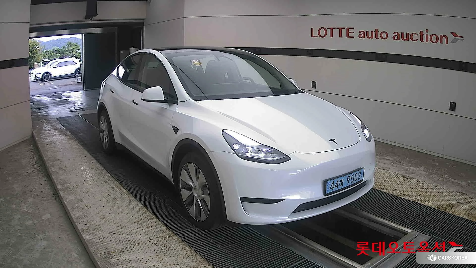 Tesla Model Y RWD id 4902616 из Кореи 12