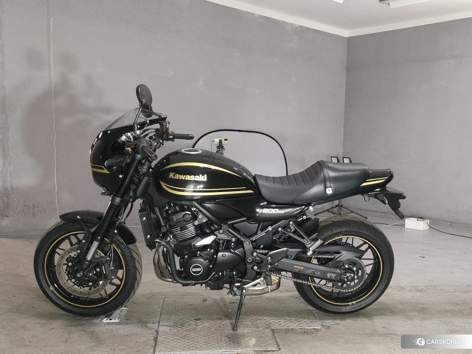 Проданный Kawasaki Z900RS CAFE 2023 из Японии