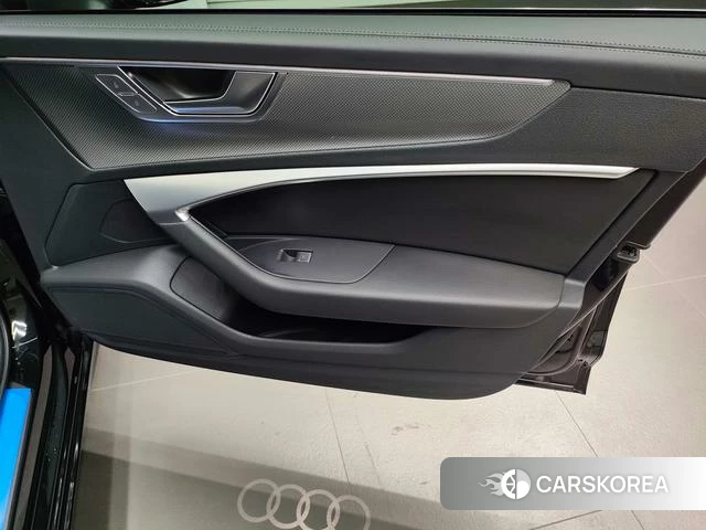 Audi A6L id 4277183 из Китая 12