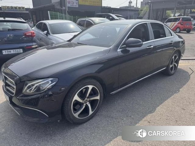Mercedes-Benz E-Class W213 2019 Черный из Кореи, фото 2