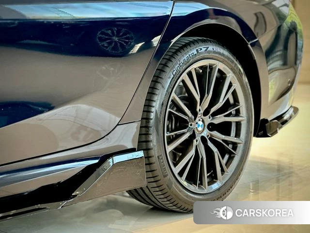 BMW 3 series id 3888713 из Китая 2