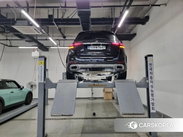 Mercedes-Benz GLE-Class W167 2025 Черный из Кореи, фото 2