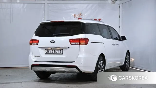 Kia All New Carnival id 3536418 из Кореи 12