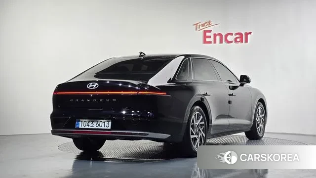 Hyundai Grandeur (GN7) id 3316502 из Кореи 12