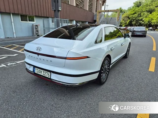 Hyundai Grandeur Hybrid (GN7) id 3011519 из Кореи 12