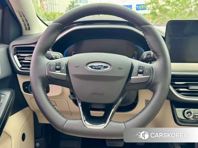 Ford Fox id 4380704 из Китая 12