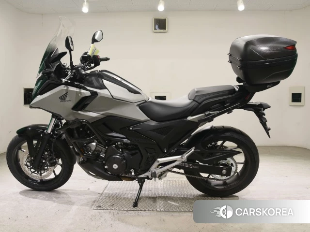 Проданный Honda NC750X ABS 2025 из Японии