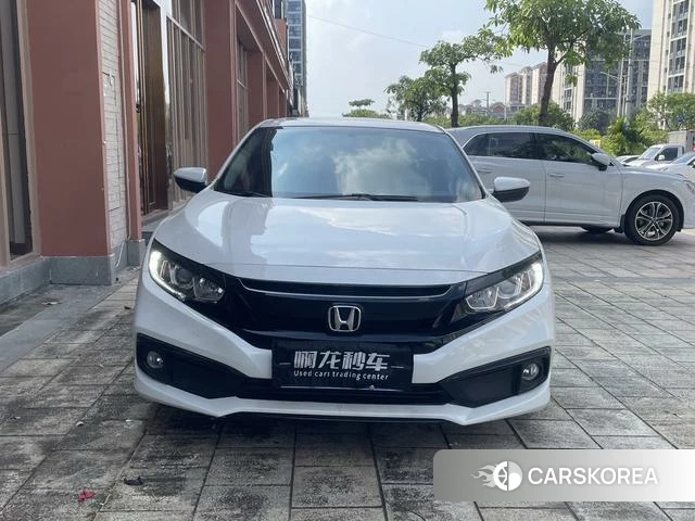 Honda Civic 2022 Белый из Китая, фото 2