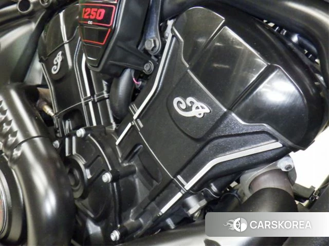 Engine photo