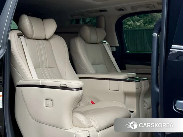 Toyota Elfa 2021 Черный из Китая, фото 6