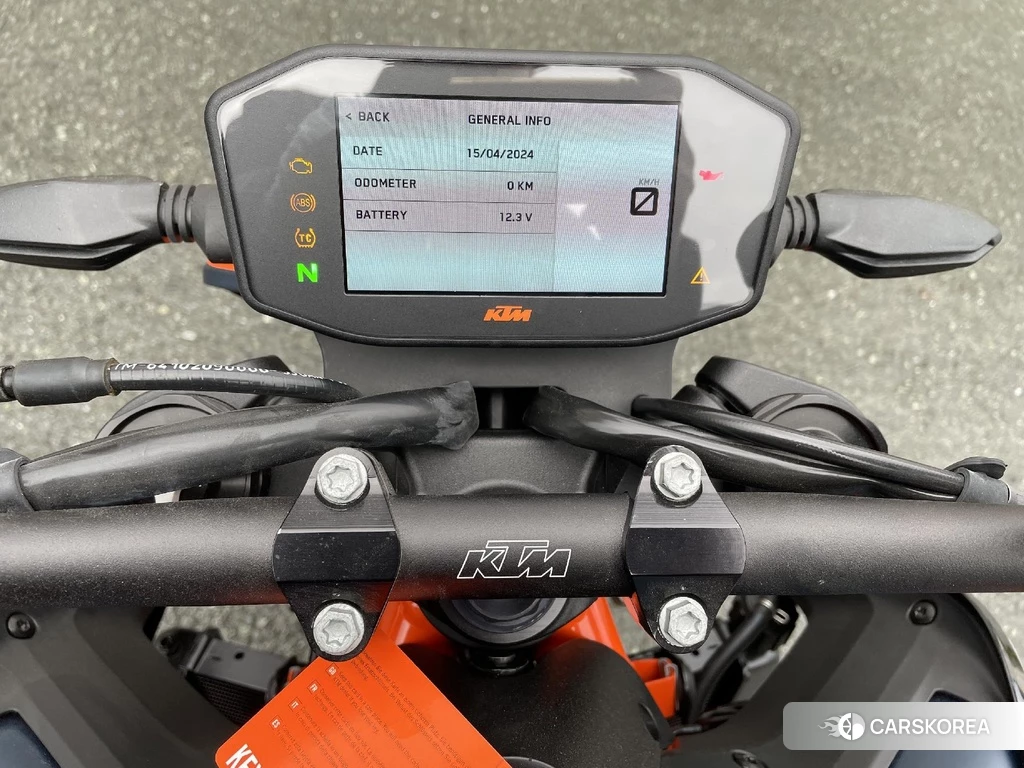 Проданный KTM 890 DUKE R 2022 из Японии, фото 2