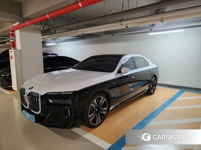 BMW i7 (G70) id 3074507 из Кореи 10