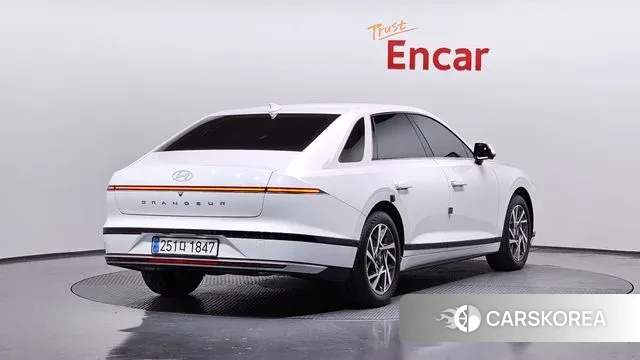 Hyundai Grandeur Hybrid (GN7) id 3372145 из Кореи 12