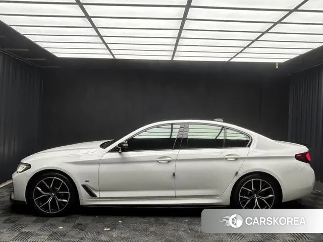 BMW 5 Series (G30) id 3437790 из Кореи 11