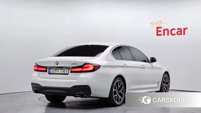 BMW 5 Series (G30) id 3561929 из Кореи 12