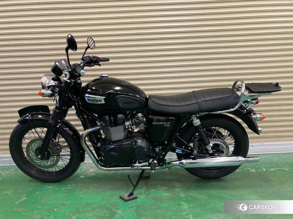 Проданный Triumph BONNEVILLE T100 2015 из Японии, фото 2