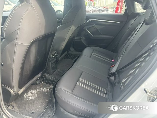 Audi A3 2024 Белый из Китая, фото 2