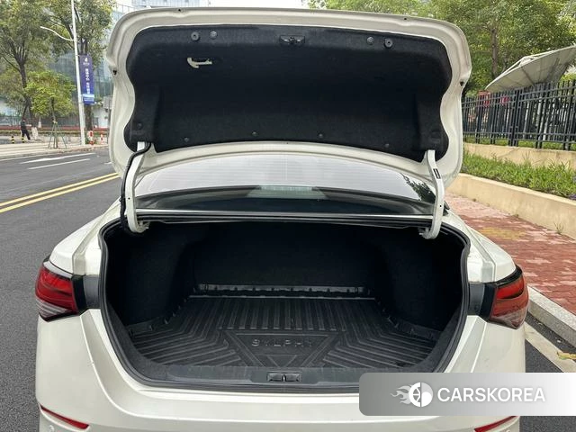 Nissan Xuan Yi id 4220975 из Китая 7