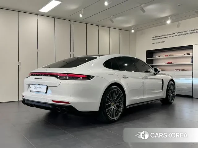 Porsche Panamera (971) 2022 Белый из Кореи, фото 4