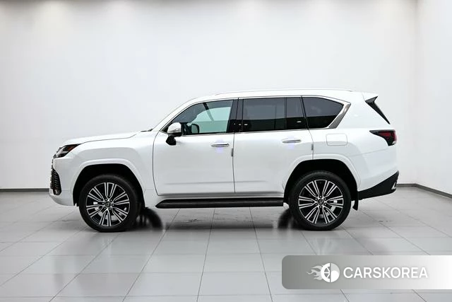 Lexus LX id 4276738 из Китая 12