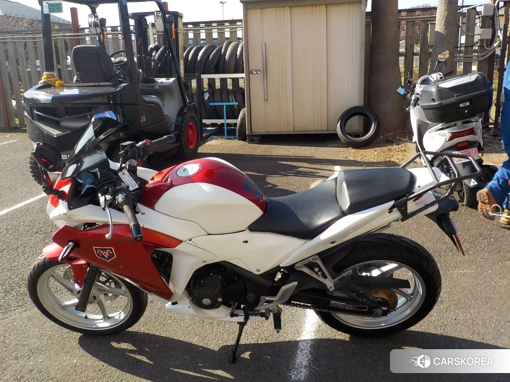 Проданный Honda CBR250R 2011 из Японии