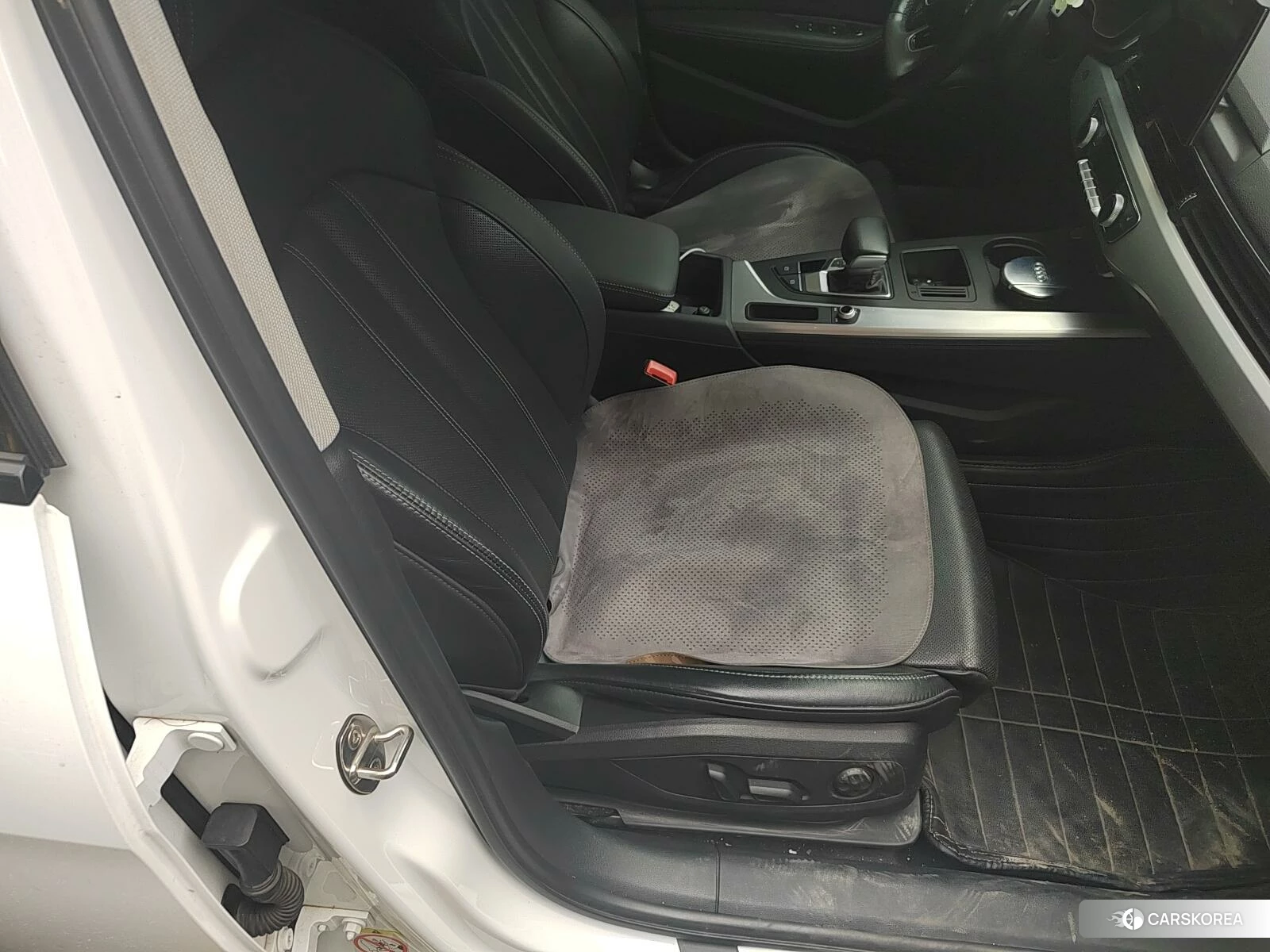 Audi A4L id 4453755 из Китая 10