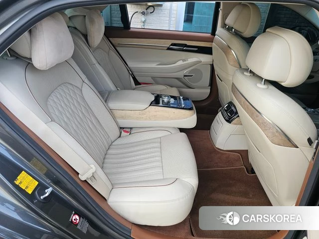 Genesis G90 id 4020180 из Кореи 11