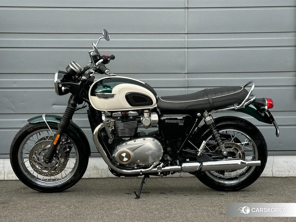 Проданный Triumph BONNEVILLE T120 2018 из Японии, фото 2