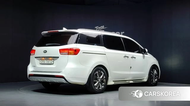 Kia All New Carnival id 4536677 из Кореи 12