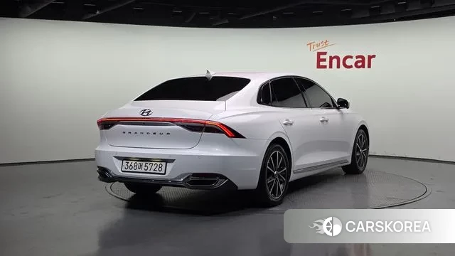 Hyundai The New Grandeur IG id 3421582 из Кореи 12