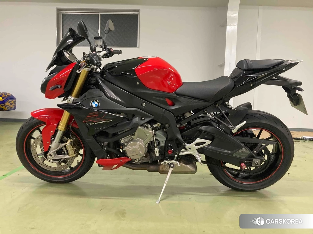 Проданный BMW S1000R 2017 из Японии, фото 2