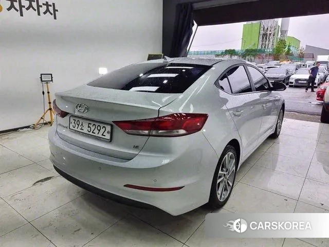 Hyundai Avante AD id 2962068 из Кореи 12