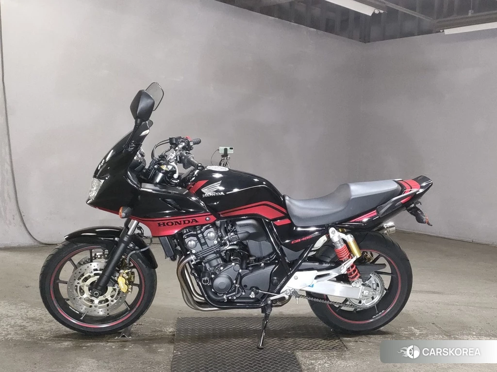 Проданный Honda CB400SF BOLDOR 2016 из Японии