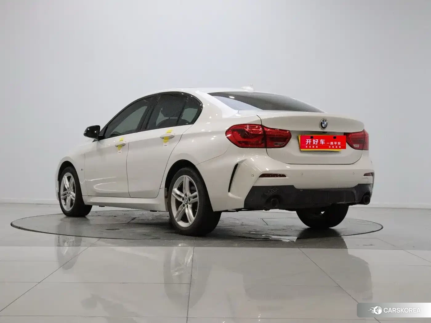 BMW 1 series id 4685941 из Китая 12