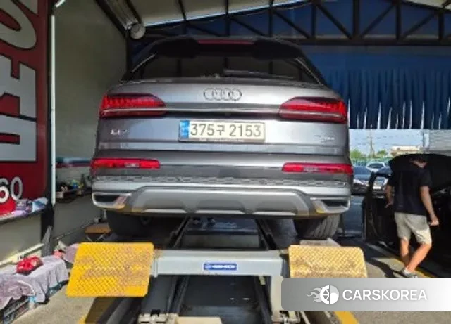 Audi Q7 (4M) 2021 Серый из Кореи, фото 2