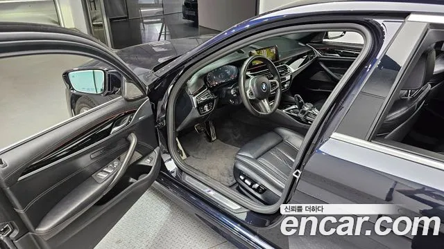 BMW 5 Series (G30) id 2672442 из Кореи 12