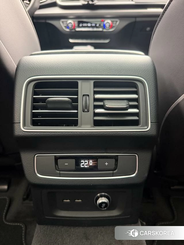 Audi Q5L id 4307720 из Китая 12