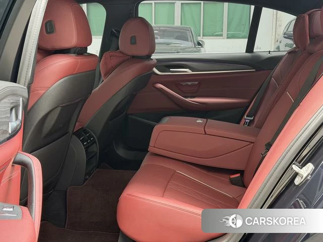 BMW 5 series PHEV 2021 Черный из Китая, фото 6